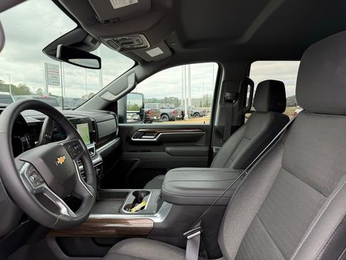 Used 2026 Chevrolet Silverado 3500 LT w/ All Star Edition image 9