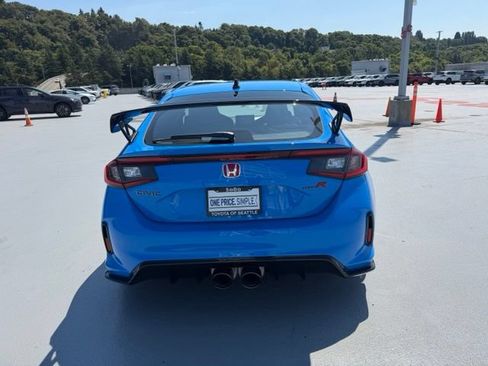 Used 2024 Honda Civic Type R image 4