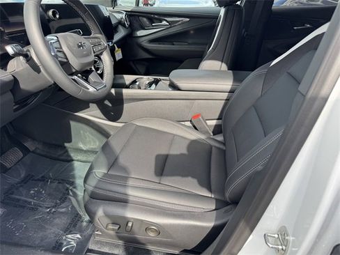 New 2026 Chevrolet Blazer EV LT image 11