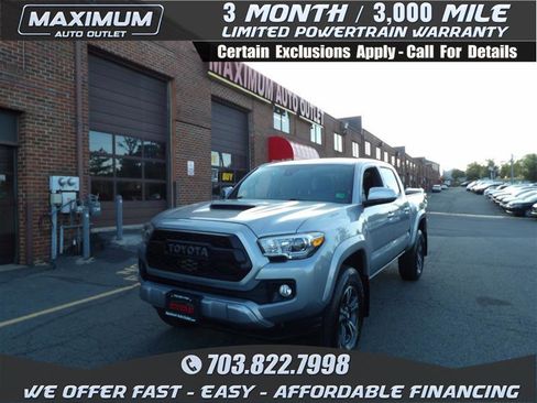 Used 2019 Toyota Tacoma TRD Sport image 1