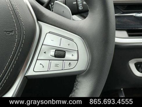 Used 2025 BMW X7 xDrive40i image 19