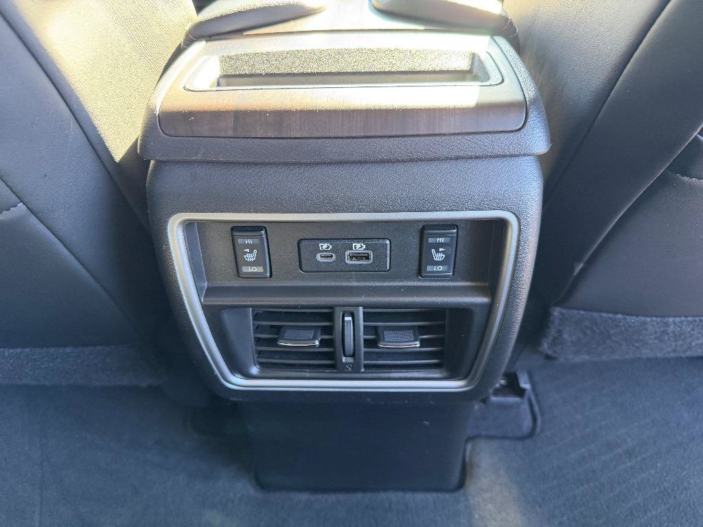 Used 2022 Nissan Murano Platinum w/ Cargo Package FWD image 16