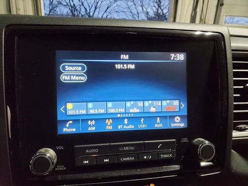 Used 2022 Nissan Frontier SV image 19