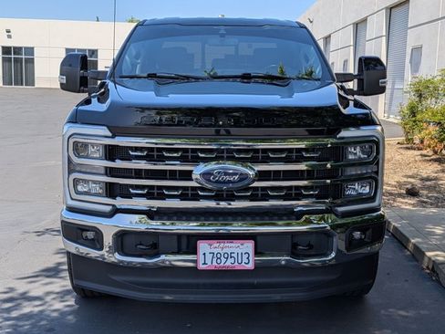 Used 2023 Ford F250 Lariat w/ Lariat Ultimate Package AWD/4WD image 2