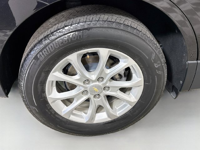 Used 2021 Chevrolet Equinox LS w/ LPO, Blackout Package AWD/4WD image 32