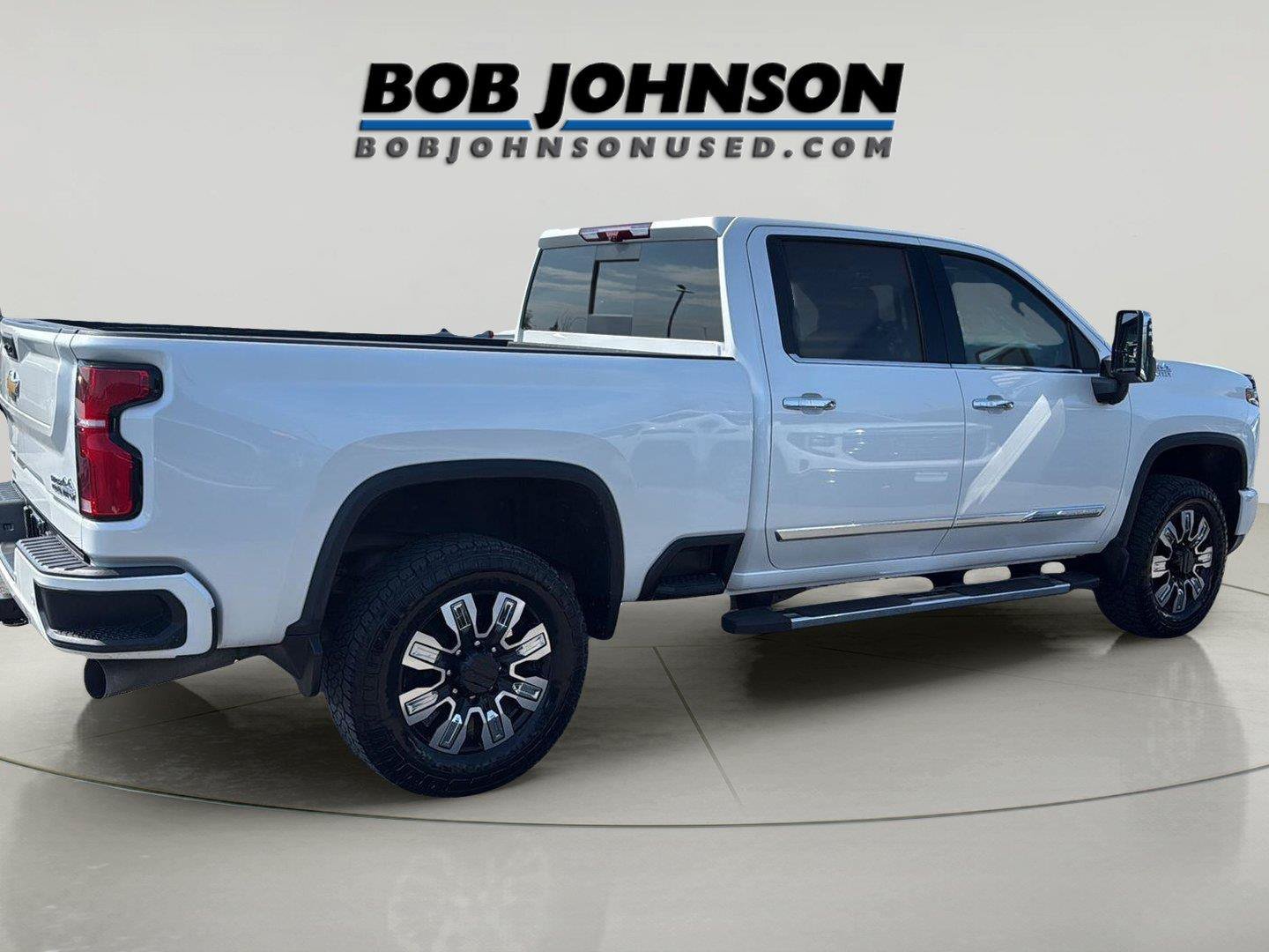 Used 2025 Chevrolet Silverado 3500 High Country w/ Technology Package AWD/4WD image 5