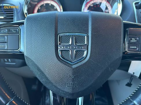 Used 2020 Dodge Grand Caravan SXT image 22