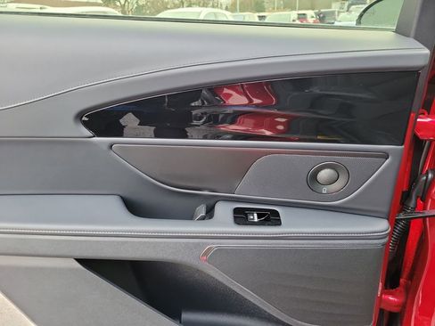 New 2026 Lincoln Nautilus Reserve w/ Jet Appearance Package image 14