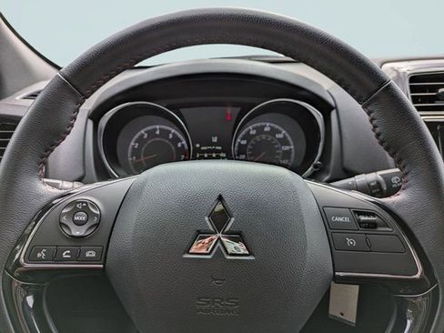 Used 2024 Mitsubishi Outlander Sport AWD image 28