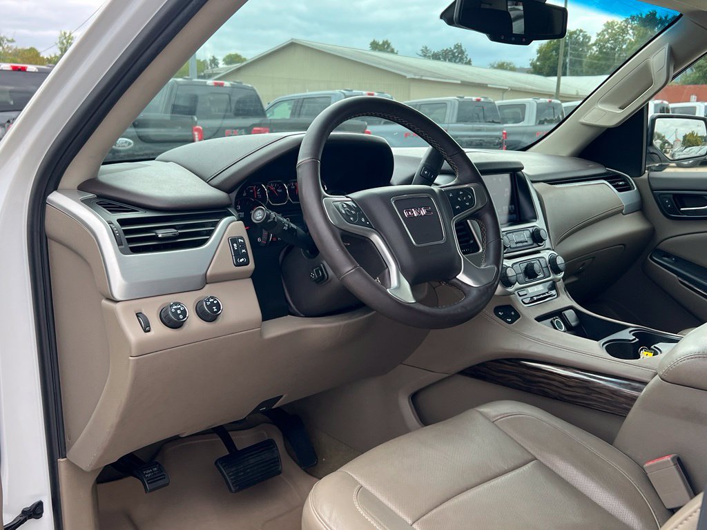Used 2016 GMC Yukon SLT w/ Open Road Package AWD/4WD image 13