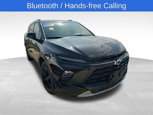 Used 2024 Chevrolet Blazer LT w/ Convenience Package FWD image 4