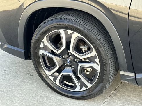 Certified 2023 Subaru Ascent Limited image 12