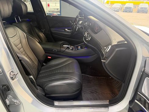 Used 2019 Mercedes-Benz S 560 4MATIC Sedan w/ AMG Line Exterior image 18
