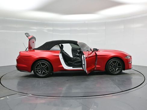 Certified 2018 Ford Mustang Premium image 4