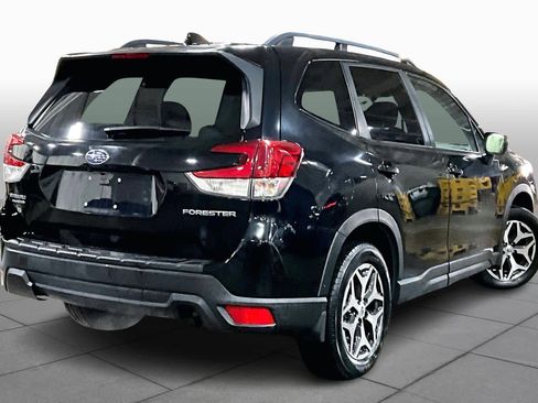 Used 2019 Subaru Forester Premium w/ All-Weather Package image 13