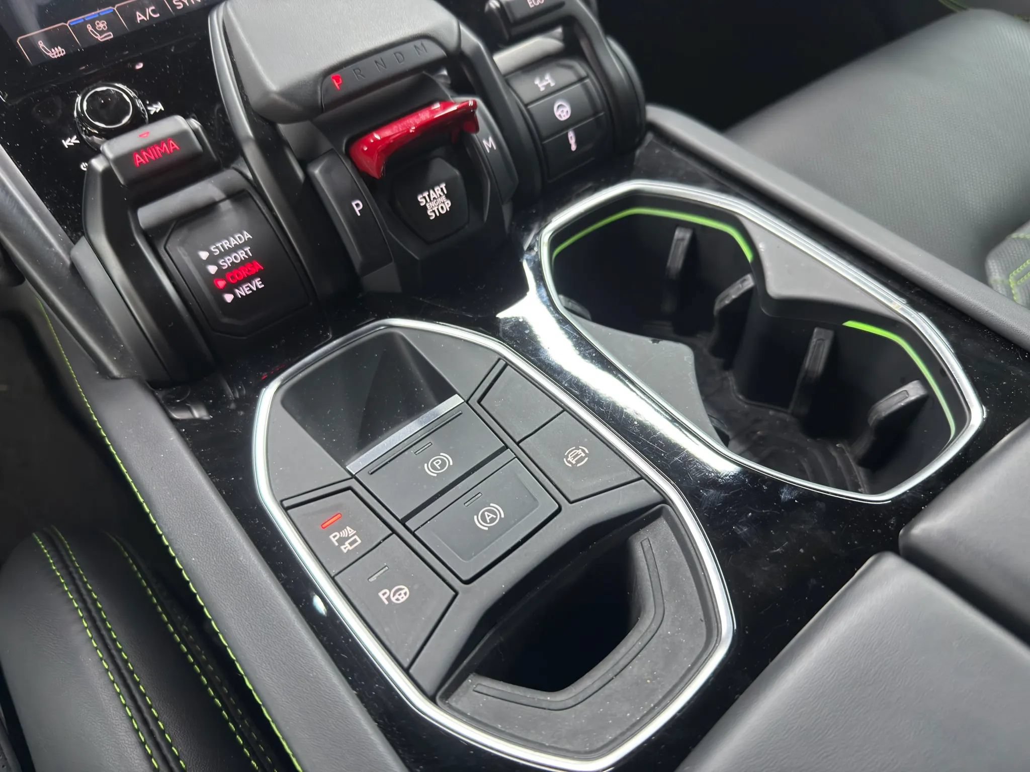 Used 2023 Lamborghini Urus S AWD/4WD image 30