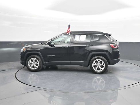 Used 2024 Jeep Compass Latitude AWD/4WD image 5