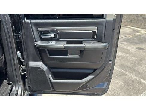 Used 2018 RAM 2500 Laramie w/ Sport Appearance Group AWD/4WD image 30