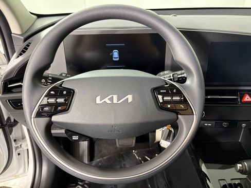 New 2026 Kia Niro LX FWD image 23