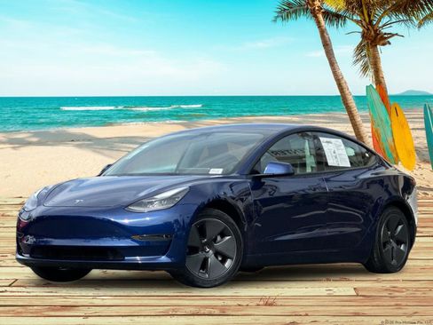 Used 2021 Tesla Model 3 Standard Range Plus RWD image 2