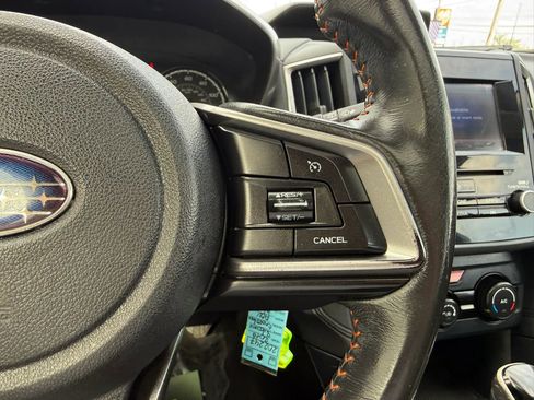 Used 2019 Subaru Crosstrek 2.0i Premium w/ Moonroof Package image 28