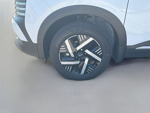 New 2026 Nissan Kicks SV image 31