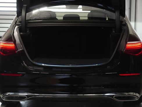 New 2026 Mercedes-Benz S 580e 4MATIC Sedan image 32
