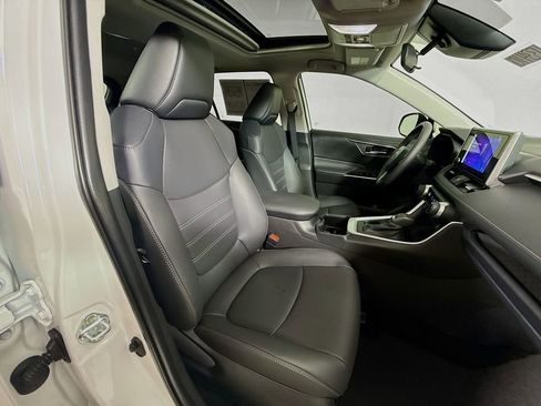 Certified 2025 Toyota RAV4 XLE Premium FWD image 28