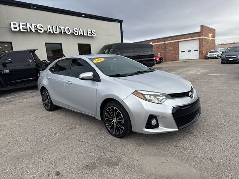 Used 2016 Toyota Corolla S Premium image 4