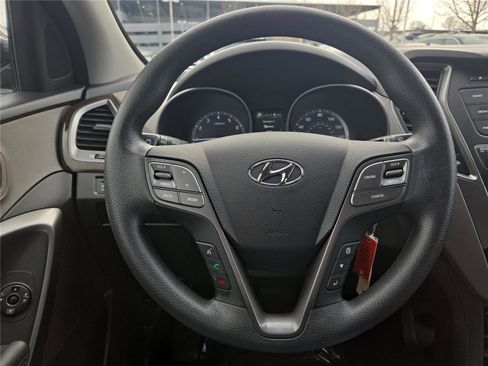 Used 2018 Hyundai Santa Fe Sport image 16