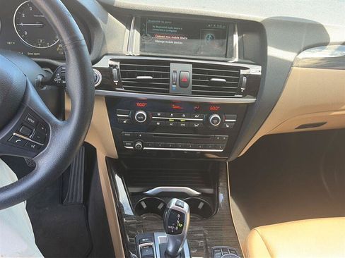 Used 2017 BMW X3 xDrive28i AWD/4WD image 18