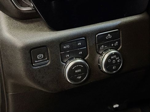 Used 2024 GMC Sierra 1500 Elevation AWD/4WD image 13