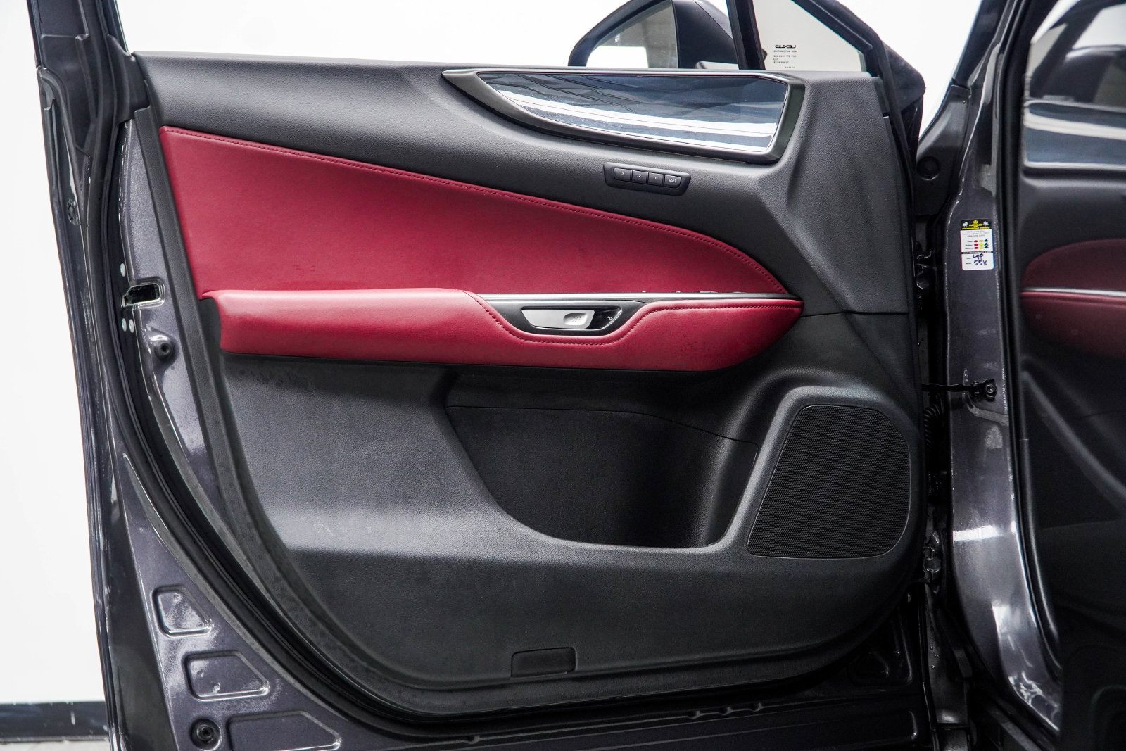 Used 2025 Lexus NX 250 FWD w/ Accessory Package (2T) image 33