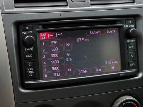 Used 2013 Toyota Corolla S w/ Premium Pkg FWD image 10
