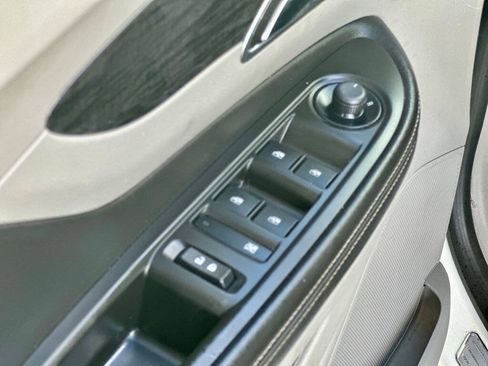 Used 2014 Buick Encore Leather FWD image 14