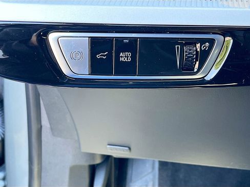 New 2026 Cadillac Optiq Luxury 1 w/ LPO, Floor Liner Package AWD/4WD image 20