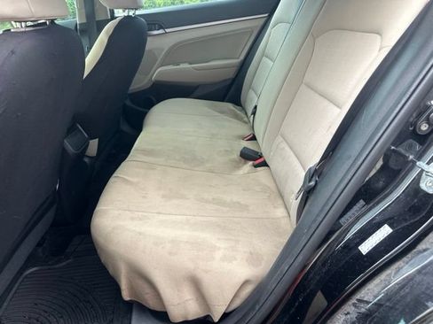 Used 2017 Hyundai Elantra Value Edition FWD image 6