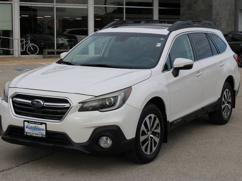 Used 2019 Subaru Outback 3.6R Limited image 1