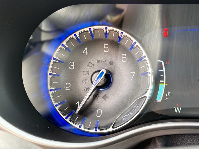 New 2027 Chrysler Pacifica Select FWD image 10