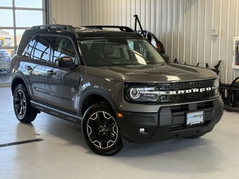 Used 2025 Ford Bronco Sport Outer Banks image 1