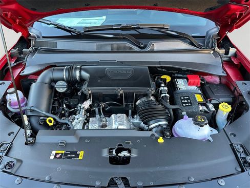 New 2026 Jeep Compass Latitude image 9