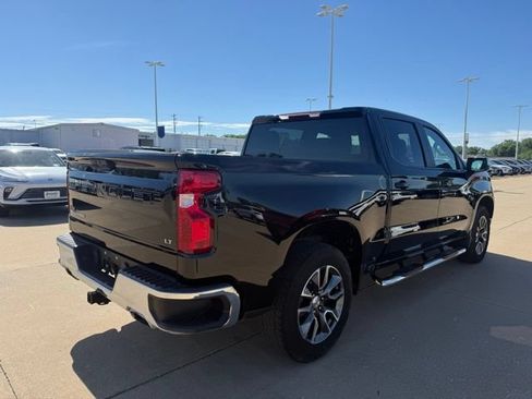 Used 2025 Chevrolet Silverado 1500 LT w/ Z71 Off-Road Package AWD/4WD image 3