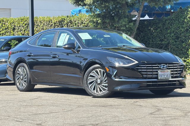 Used 2021 Hyundai Sonata SEL FWD image 2