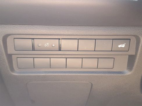 New 2025 Mitsubishi Outlander SE image 20