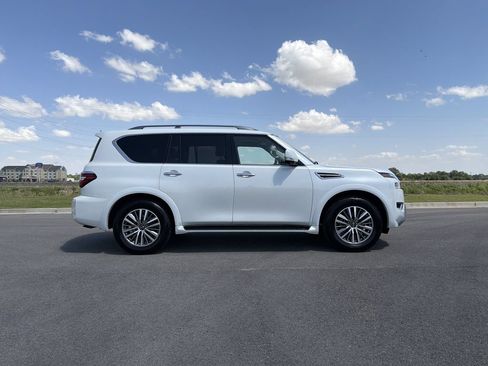 Used 2023 Nissan Armada SL w/ Captain's Chairs Package RWD image 7