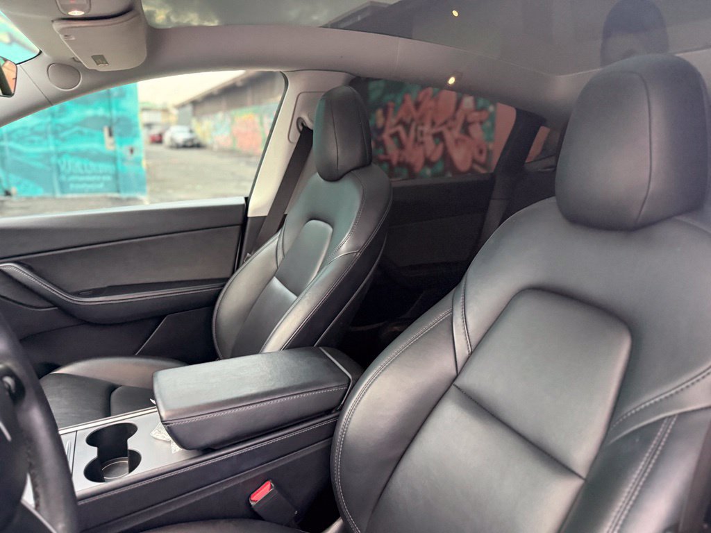 Used 2021 Tesla Model Y Long Range AWD/4WD image 12