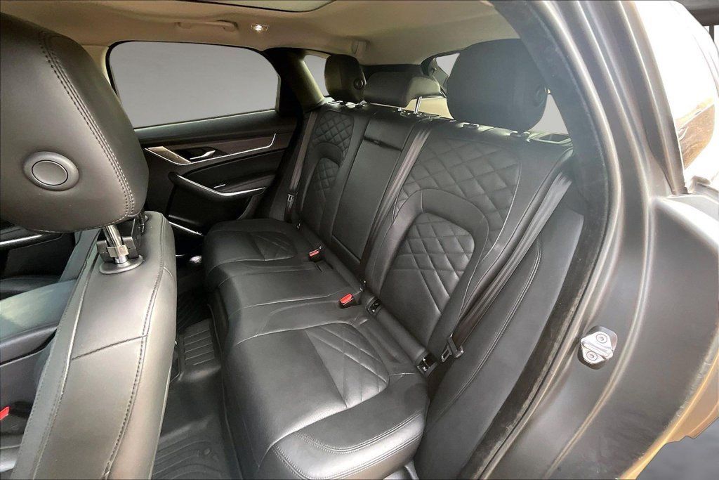 Used 2022 Jaguar F-PACE S AWD/4WD image 26