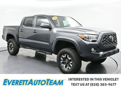 Used 2020 Toyota Tacoma TRD Off-Road w/ Technology Package AWD/4WD image 1