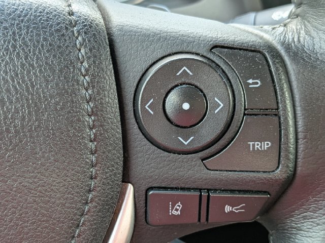 Used 2017 Toyota Corolla XSE FWD image 25