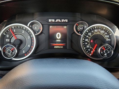 Used 2024 RAM 3500 Big Horn w/ Night Edition image 18